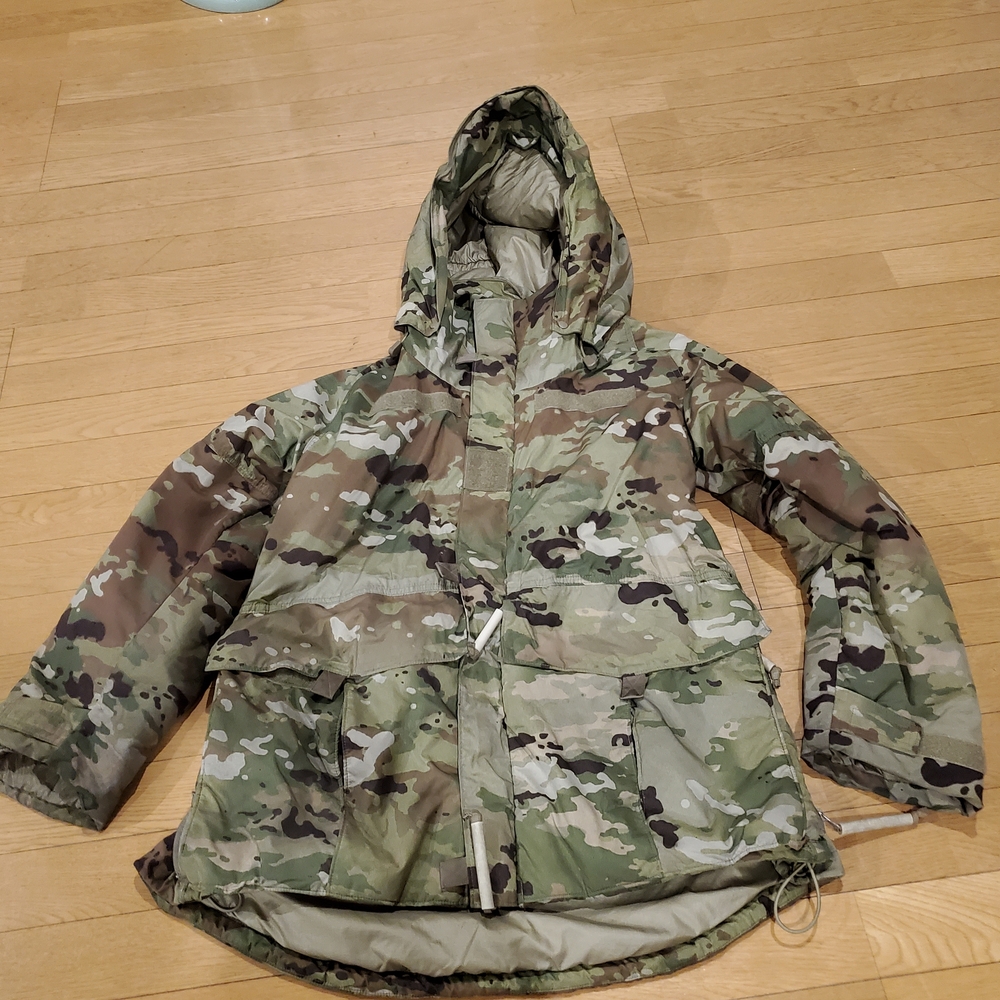 Camouflage Hooded Jacket winter military OCP puffer great for snow, maintainer